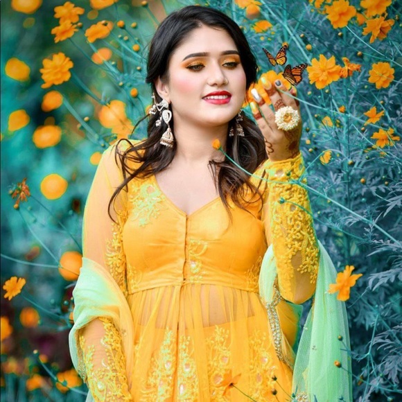 Long dress (umbrella gown) - Picture 2 of 15